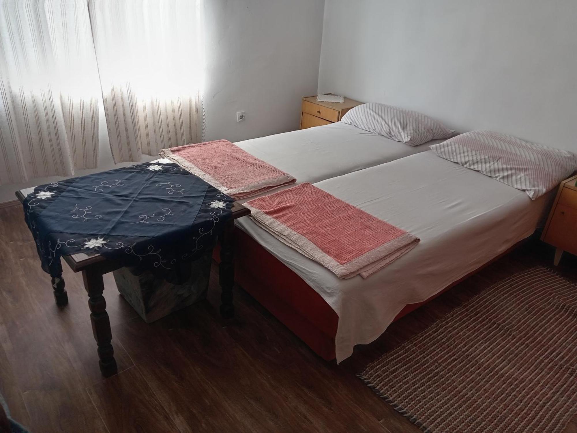 "Poetsko Cose" Nikole Tesle 86 Pension Morović Buitenkant foto