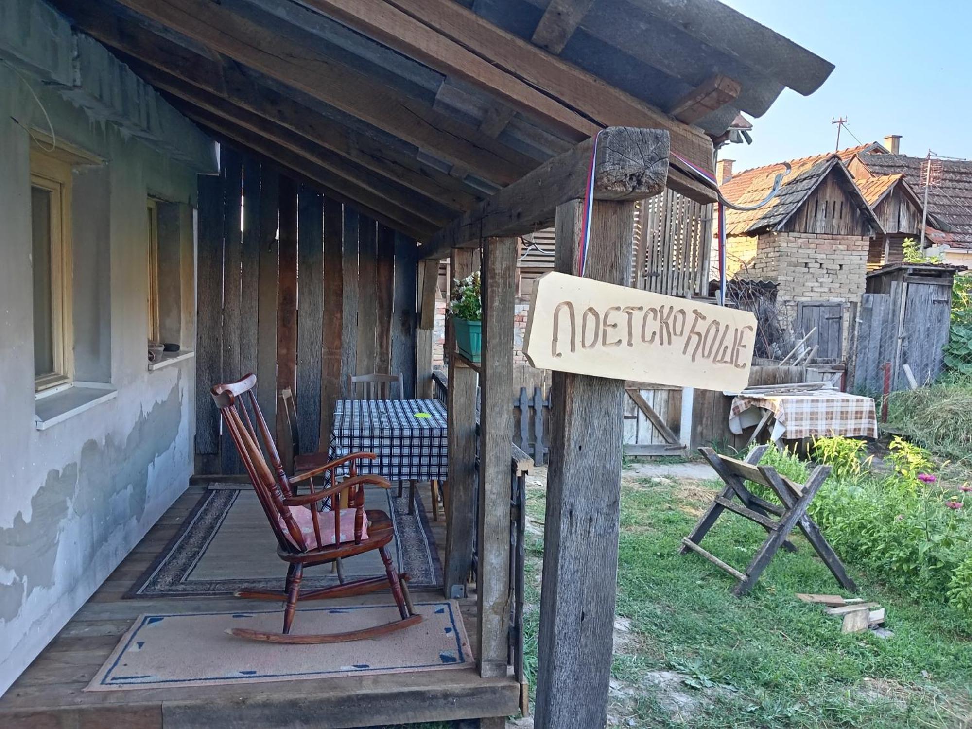 "Poetsko Cose" Nikole Tesle 86 Pension Morović Buitenkant foto