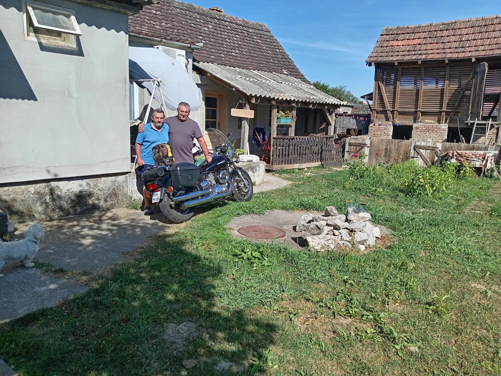 "Poetsko Cose" Nikole Tesle 86 Pension Morović Buitenkant foto